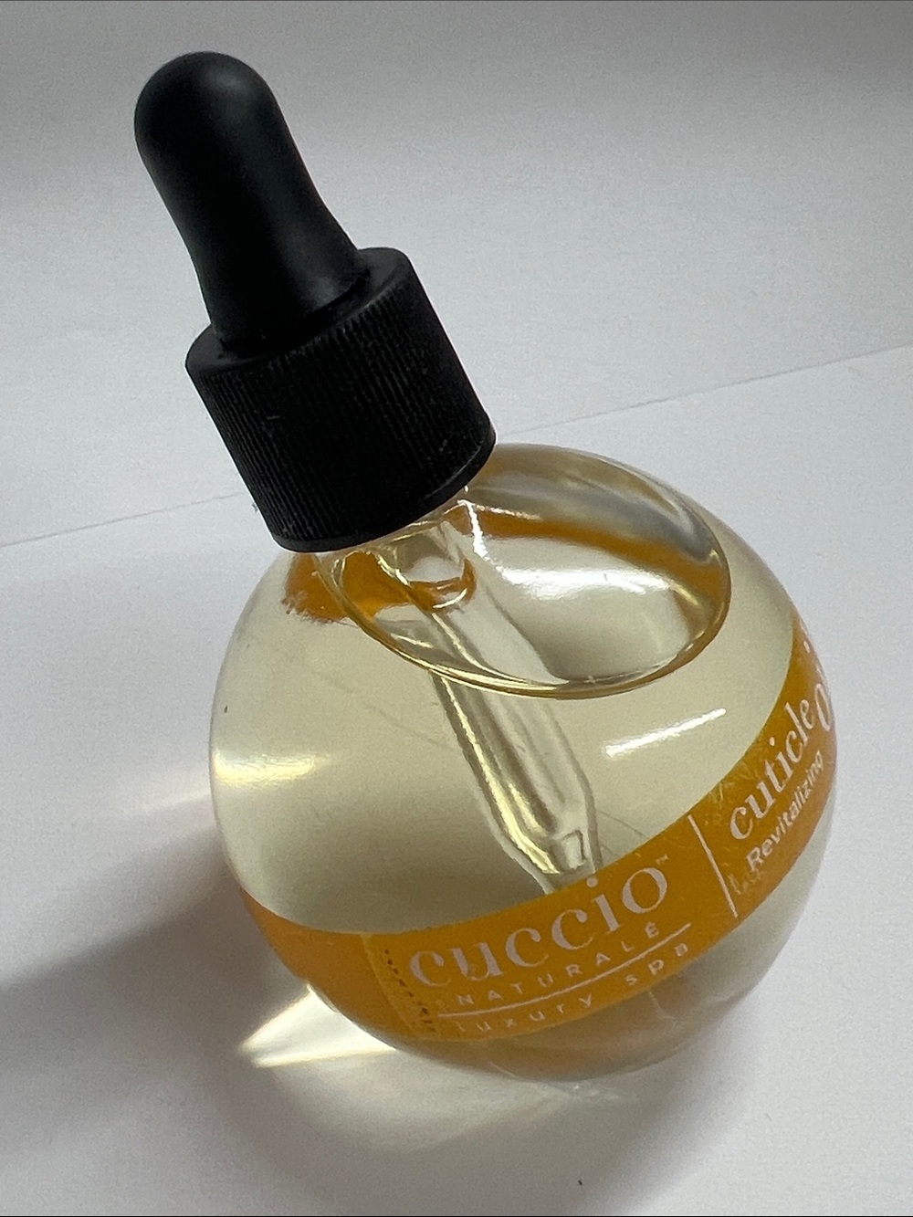 Cuccio Naturale Revitalizing Cuticle Oil - Full Size
